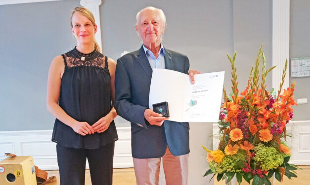 Verleihung der Kulturnadel des Freistaates Thüringen an Siegfried Umbreit