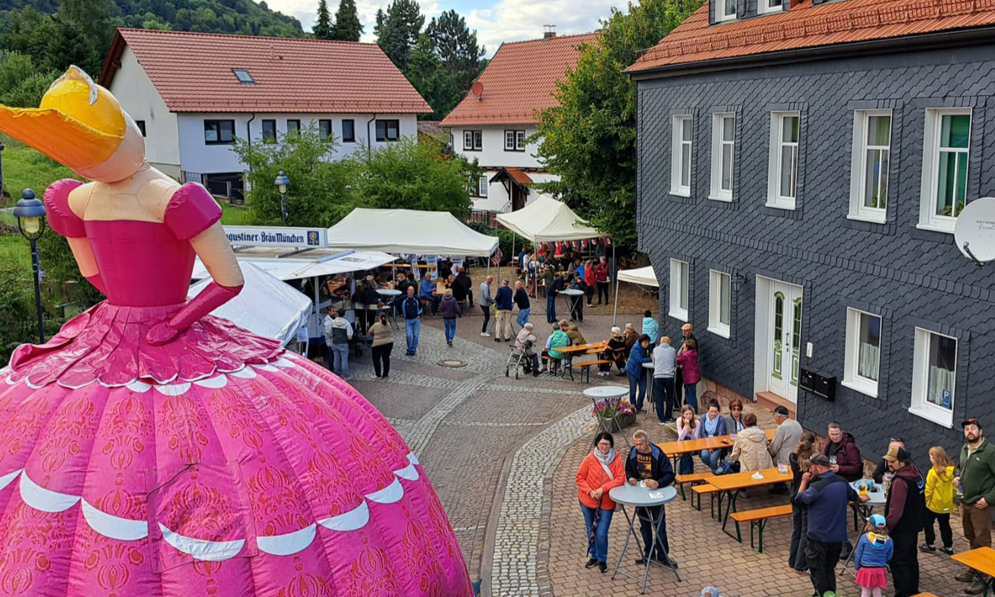 Gelungenes Lindenfest in Schmerbach