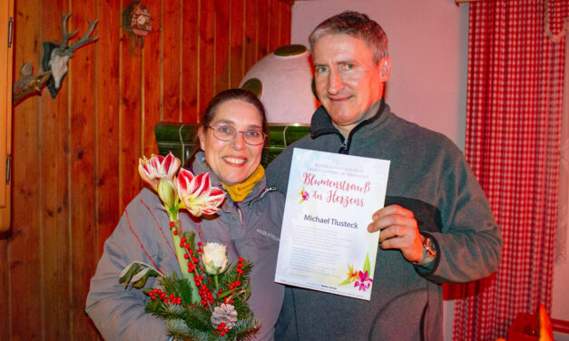 Blumenstrauß des Herzens als Weihnachtspräsent