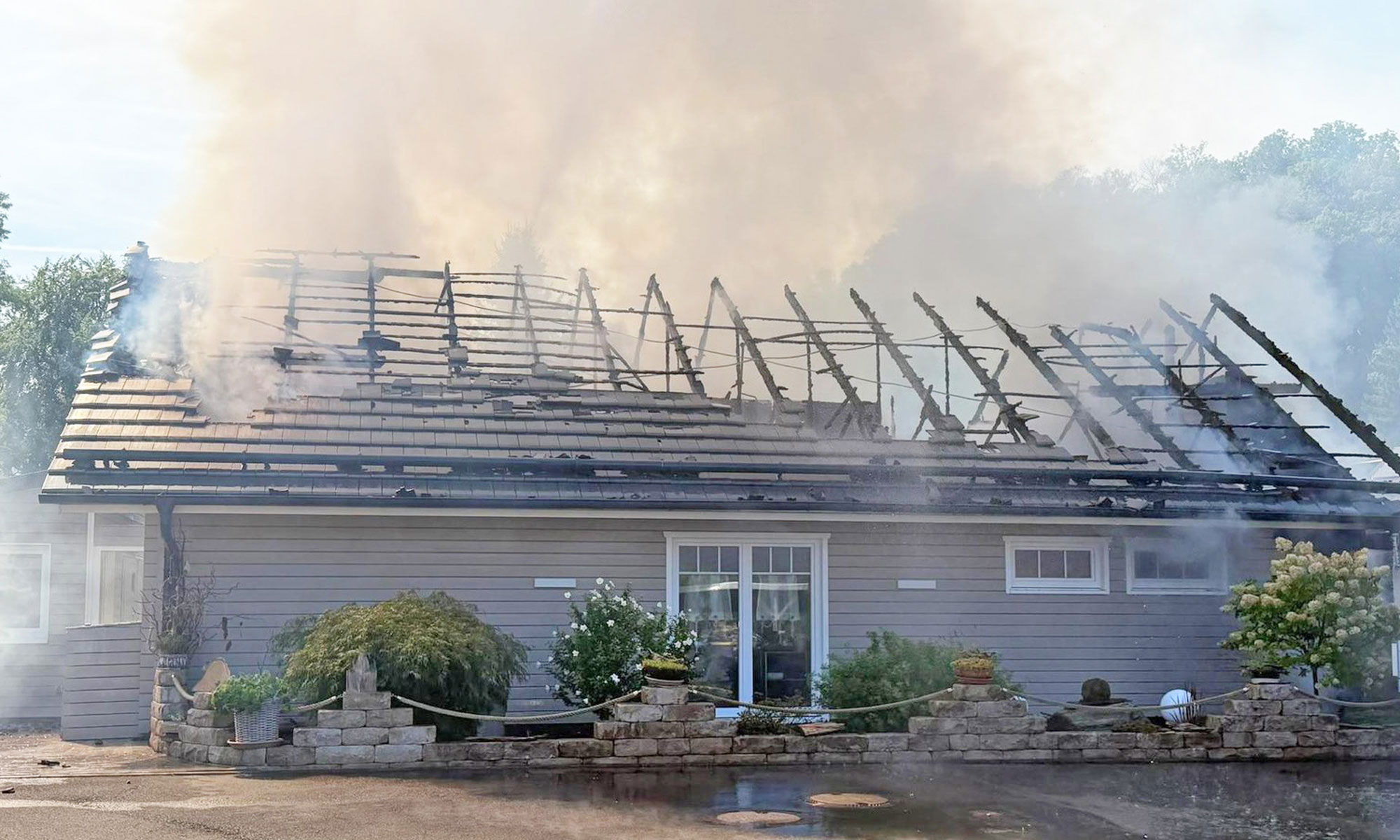 Wohnhaus in Thal stand in Flammen